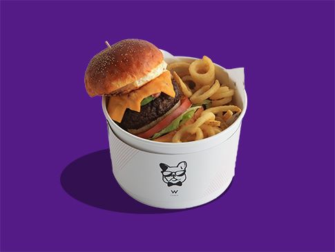 100%神戸ビーフパテのハンバーガー フライドポテト添え (コーヒー or 紅茶付き)